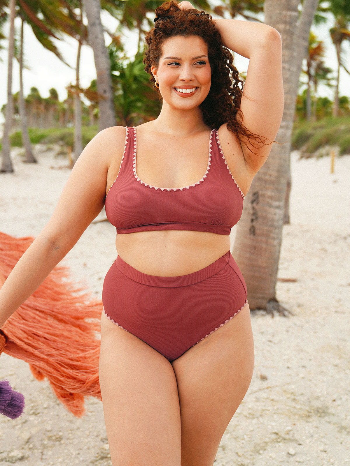 Contrast Stitch Longline Plus Size Bikini Top - Plus Size Bikini Tops - BERLOOK