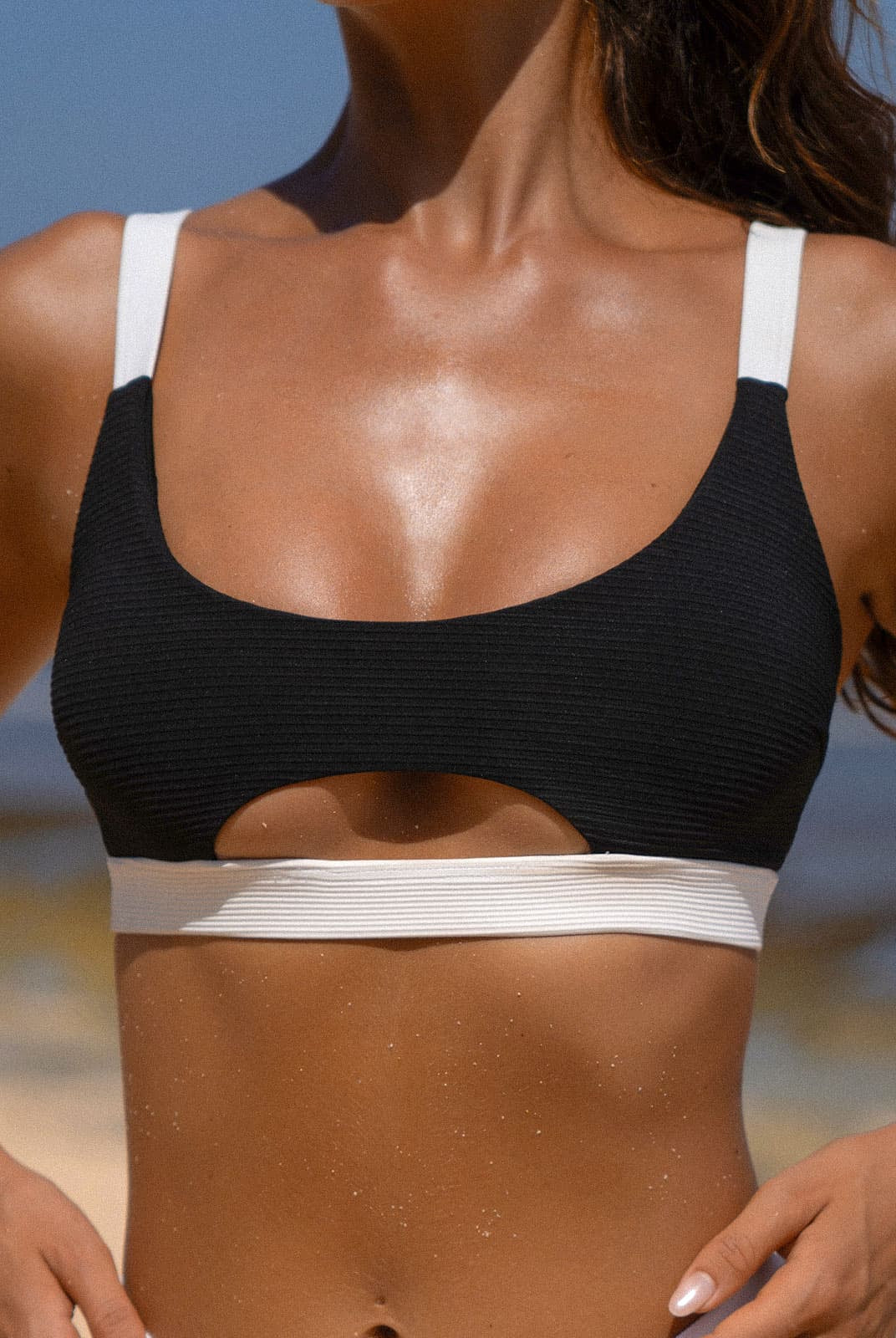Contrast Trim Bikini Top - Bikini Tops - BERLOOK