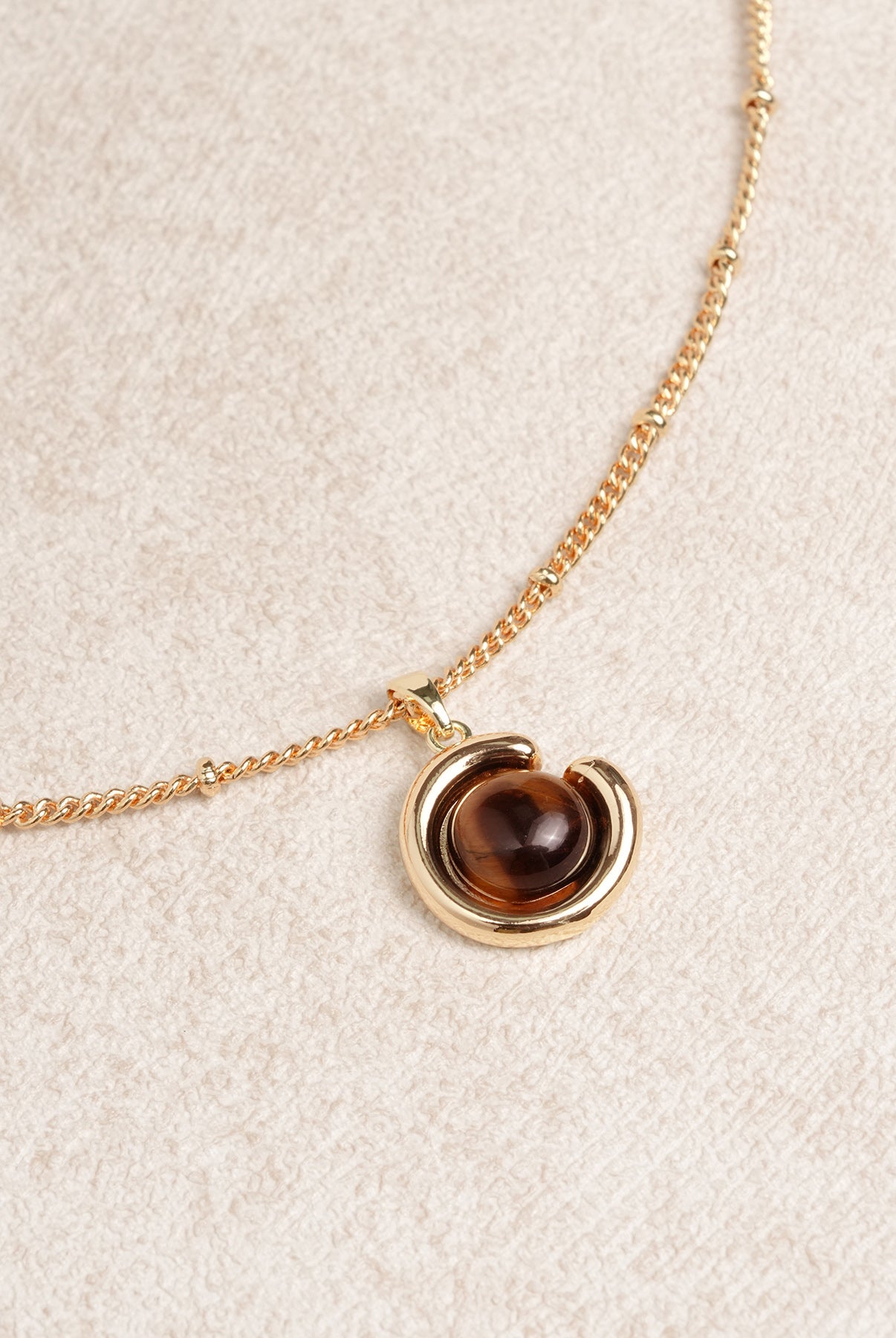 Ladies' Copper Tiger's Eye Pendant Necklace Sustainable Necklaces - BERLOOK