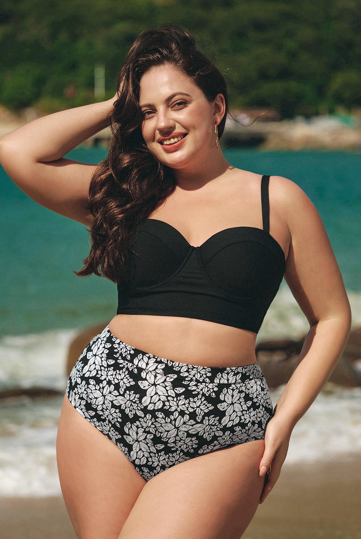 Women Knitted Nylon Bikini Tops Sustainable Plus Size Bikinis - BERLOOK
