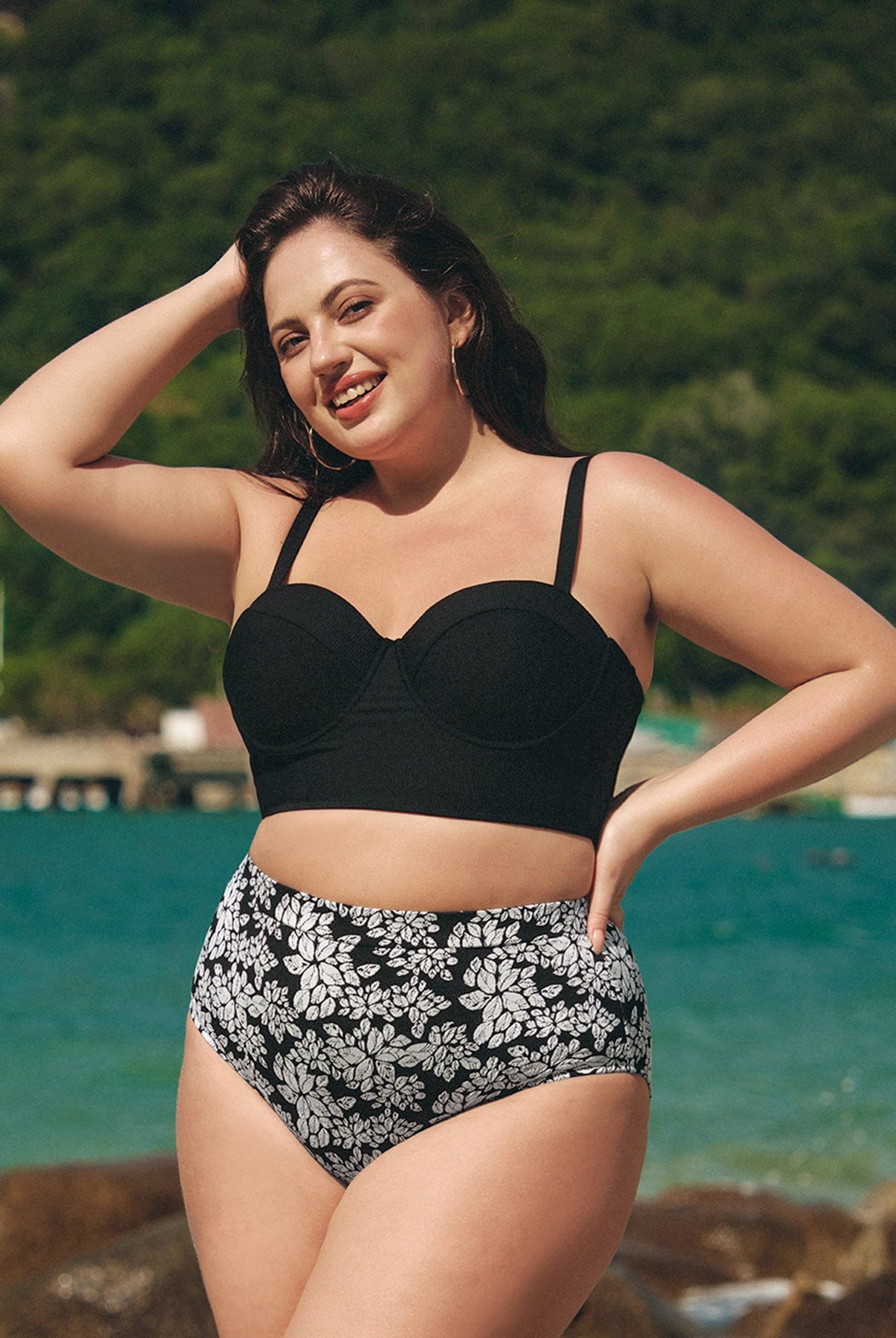 Women Knitted Nylon Bikini Tops Sustainable Plus Size Bikinis - BERLOOK
