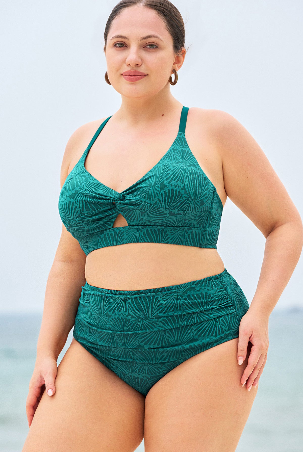 Women Knitted Nylon Bikini Tops Sustainable - BERLOOK