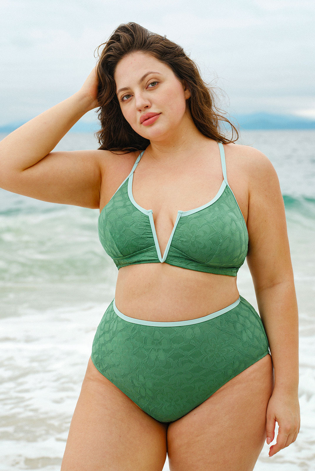 Women Knitted Nylon Bikini Tops Sustainable Plus Size Bikinis - BERLOOK