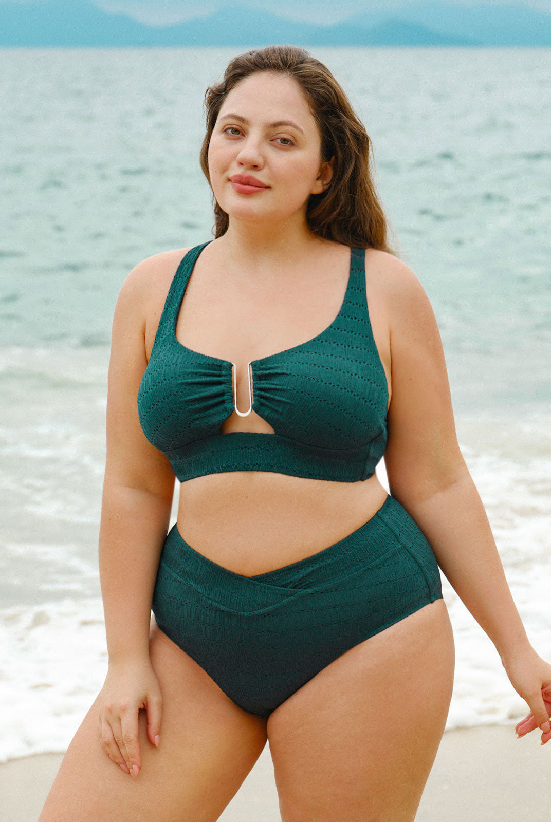 Women Knitted Nylon blended Bikini Tops Sustainable Plus Size Bikinis - BERLOOK