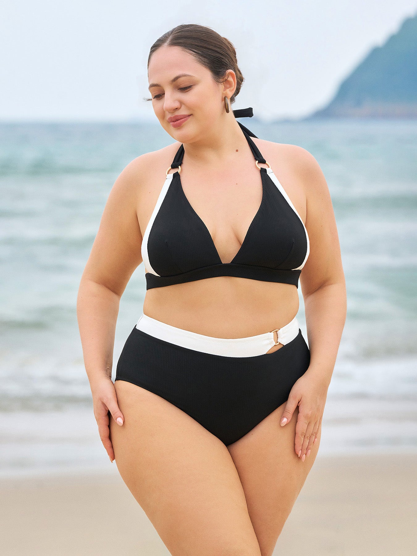 Women Knitted Nylon blended Bikini Tops Sustainable Plus Size Bikinis - BERLOOK