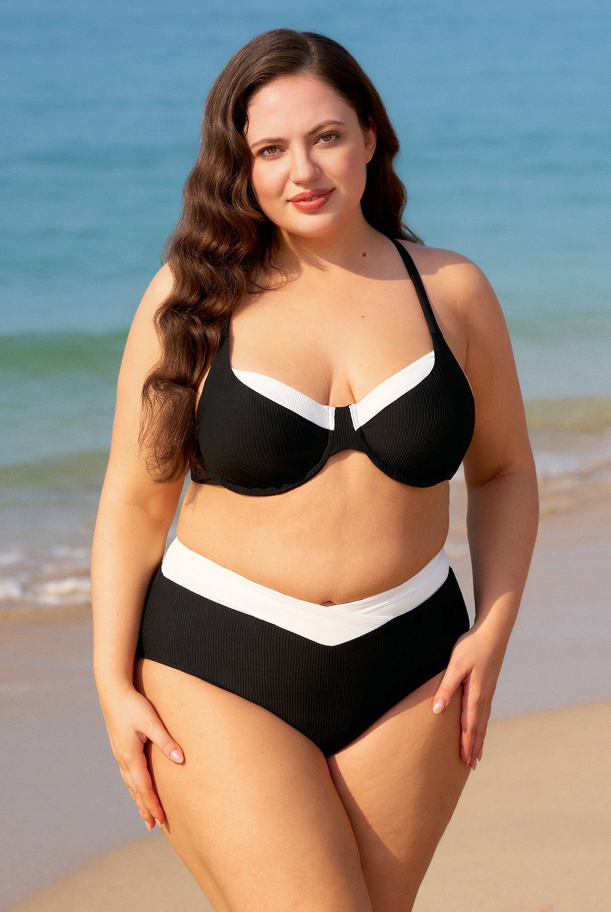 Women Knitted Nylon blended Bikini Tops Sustainable Plus Size Bikinis - BERLOOK