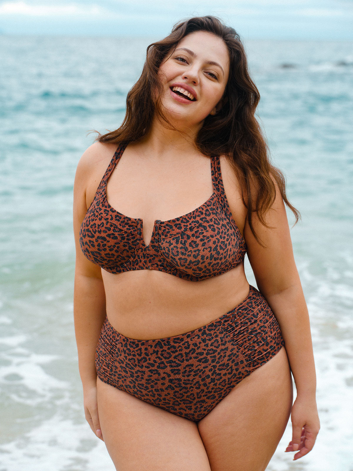 Women Knitted Nylon blended Bikini Tops Sustainable Plus Size Bikinis - BERLOOK