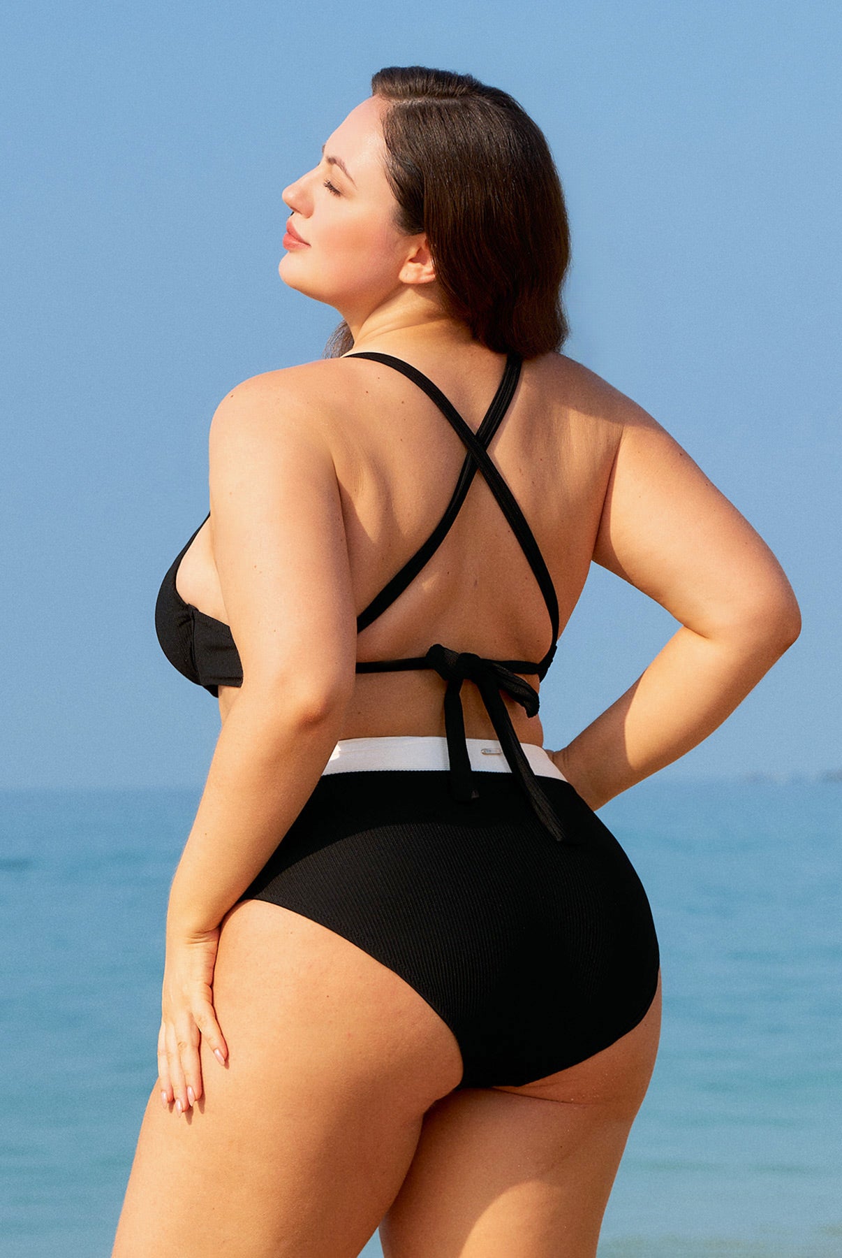 Women Knitted Nylon blended Bikini Tops Sustainable Plus Size Bikinis - BERLOOK