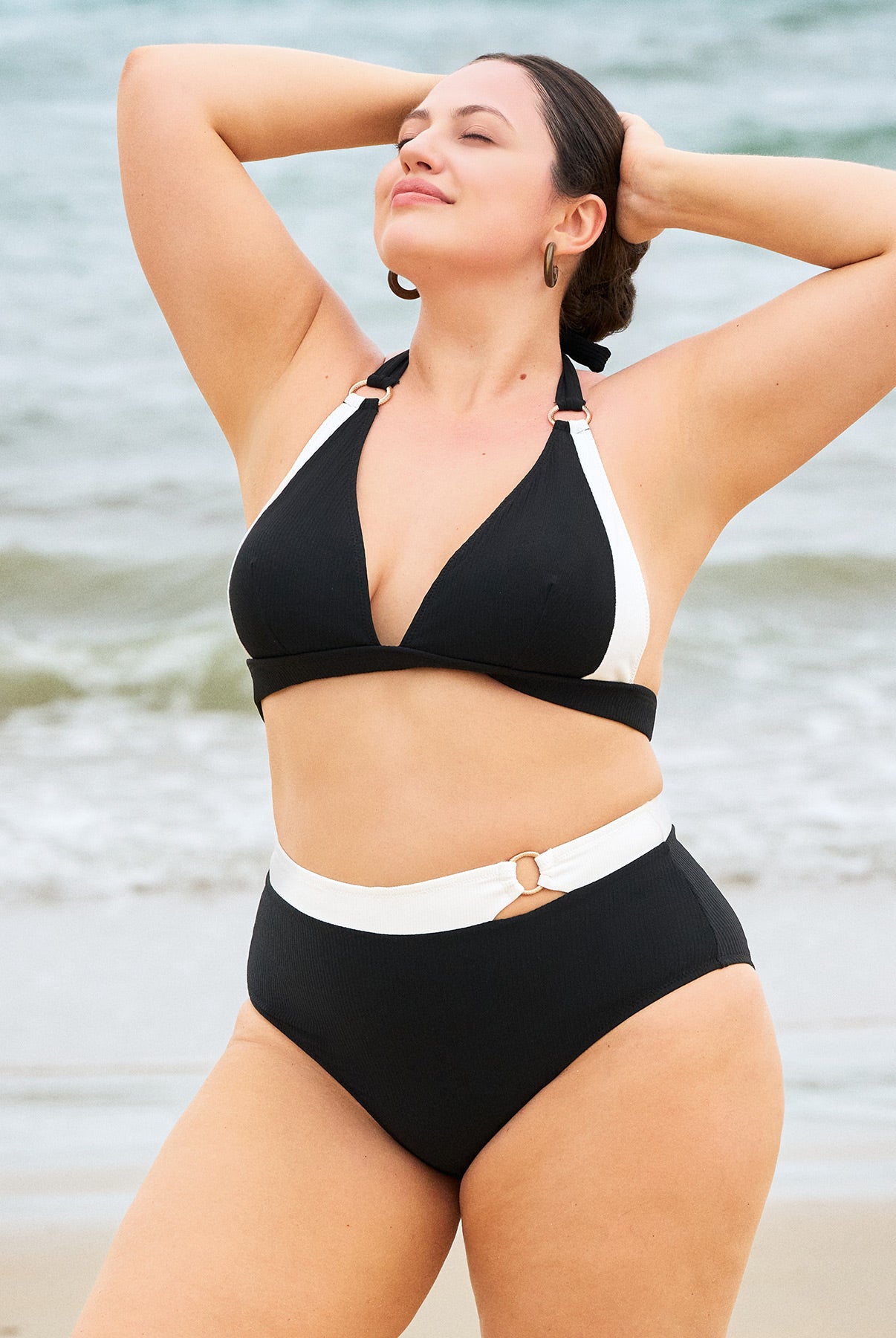 Women Knitted Nylon blended Bikini Tops Sustainable Plus Size Tankinis - BERLOOK