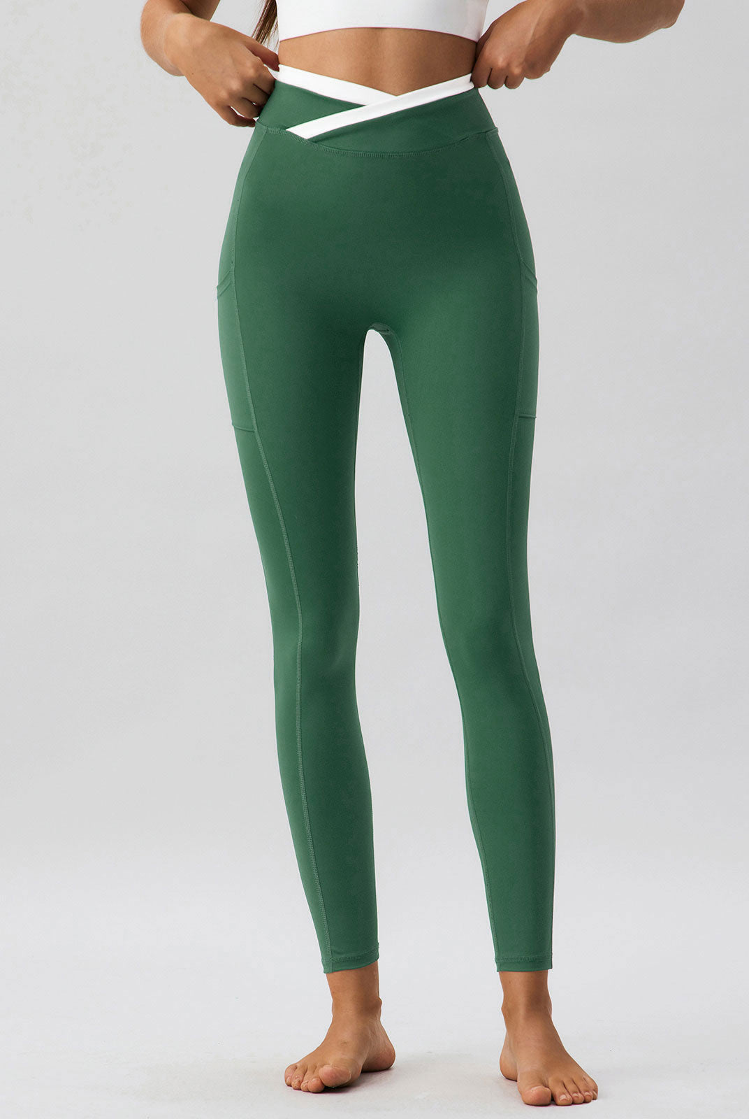 Women Knitted Nylon blended Yoga Leggings Sustainable Yoga Bottoms - BERLOOK