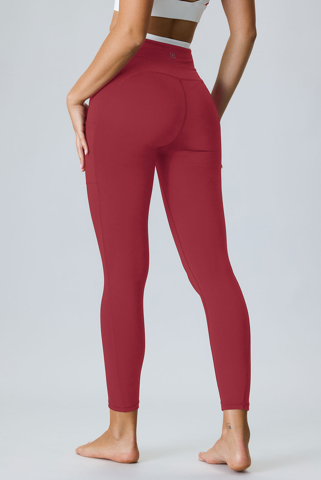 Women Knitted Nylon blended Yoga Leggings Sustainable Yoga Bottoms - BERLOOK
