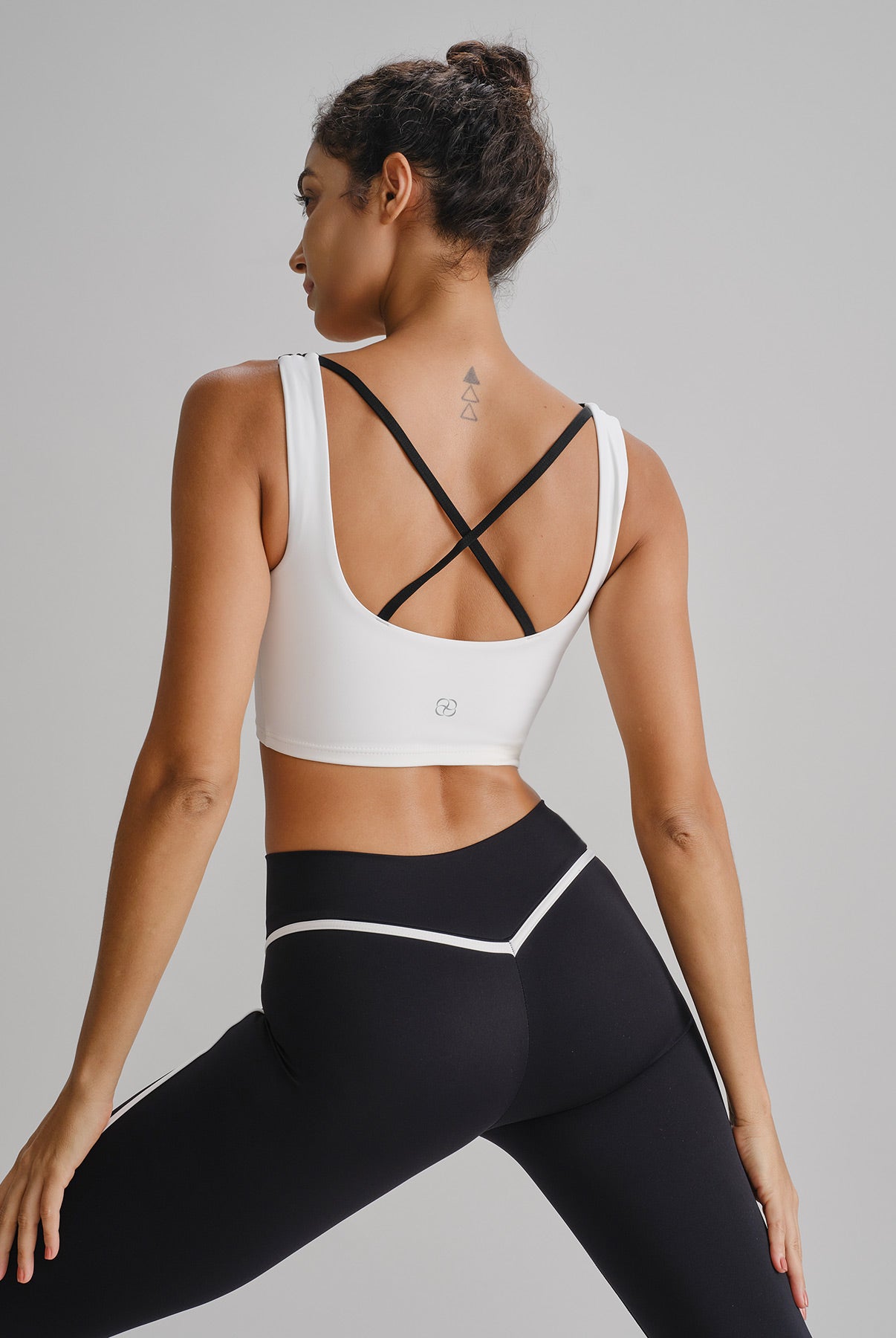 Women Knitted Nylon Spandex blended Yoga Camis Sustainable Yoga Tops - BERLOOK