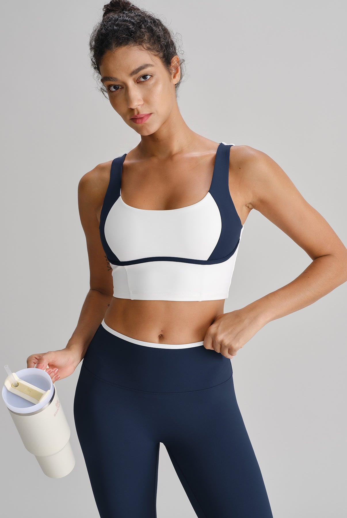 Women Knitted Nylon Spandex Yoga Camis Sustainable Yoga Tops - BERLOOK