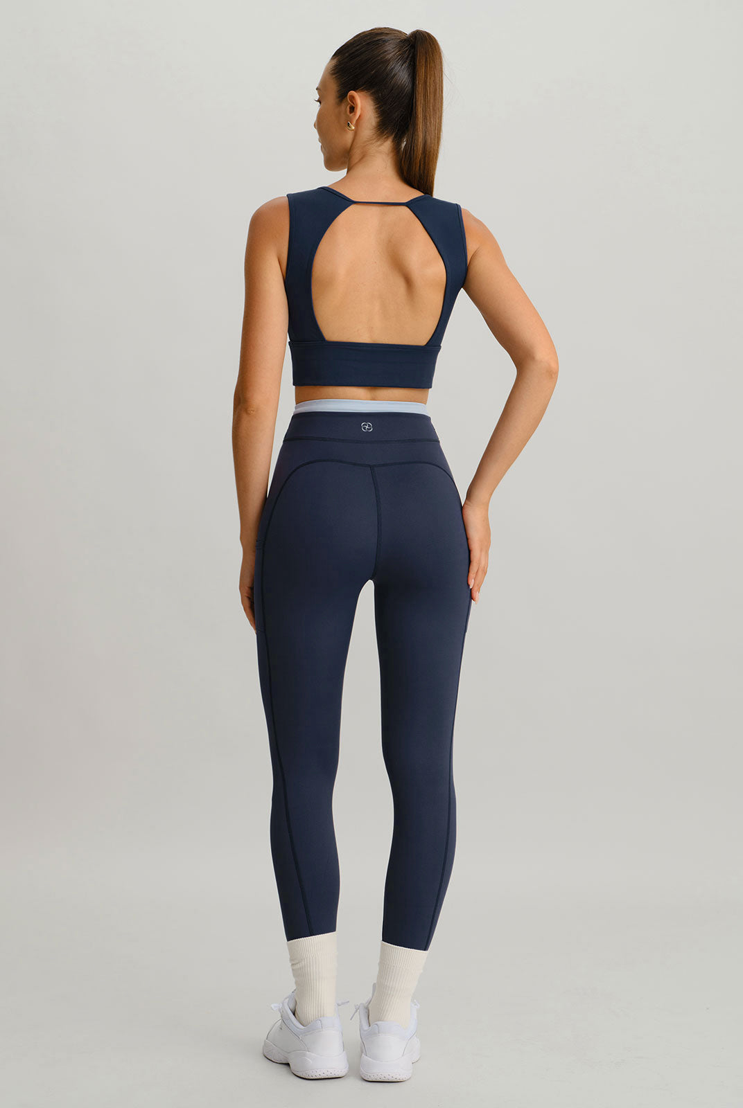 Women Knitted Nylon Sports Bras Sustainable Yoga Tops - BERLOOK