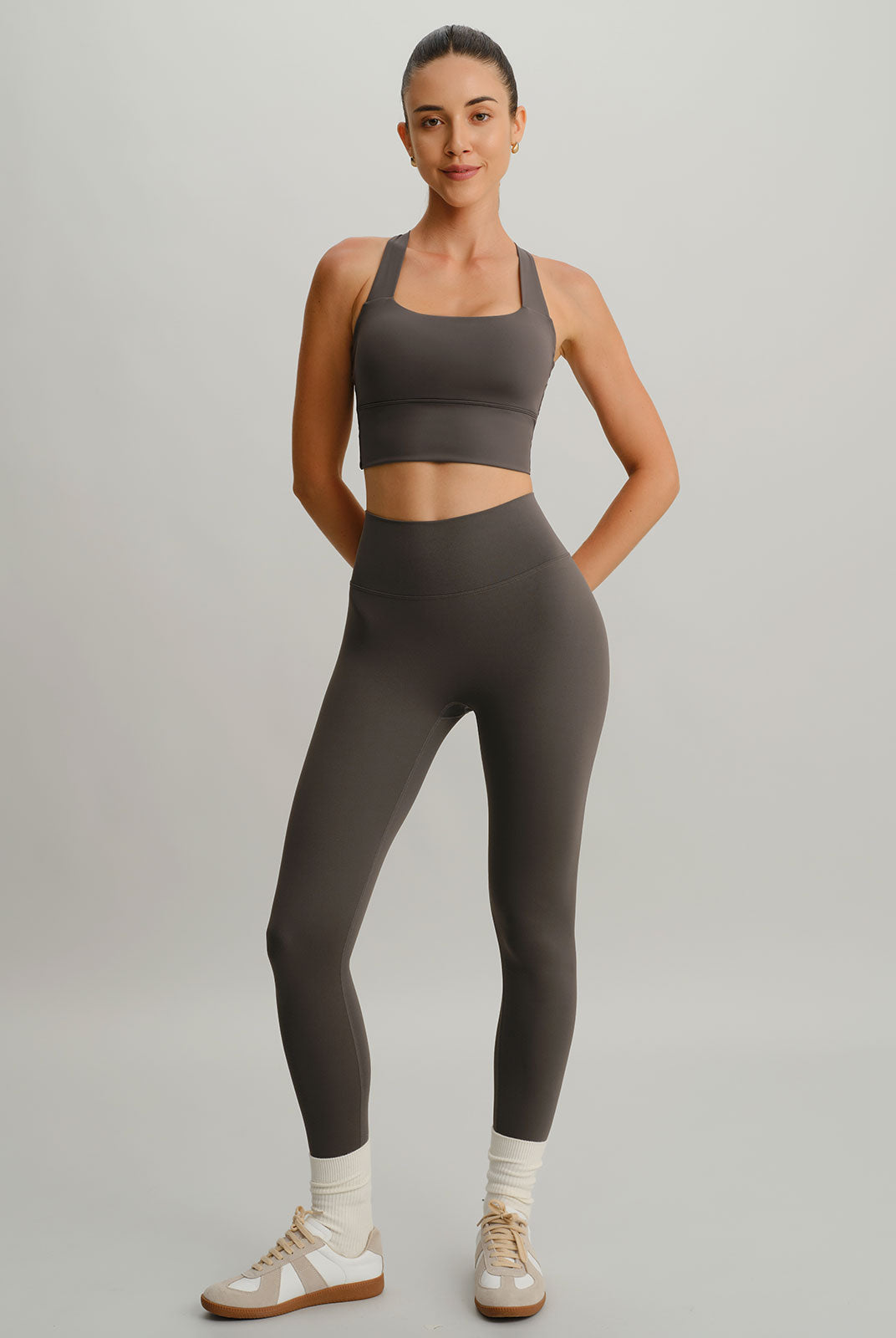 Women Knitted Nylon Yoga Leggings Sustainable Yoga Bottoms - BERLOOK