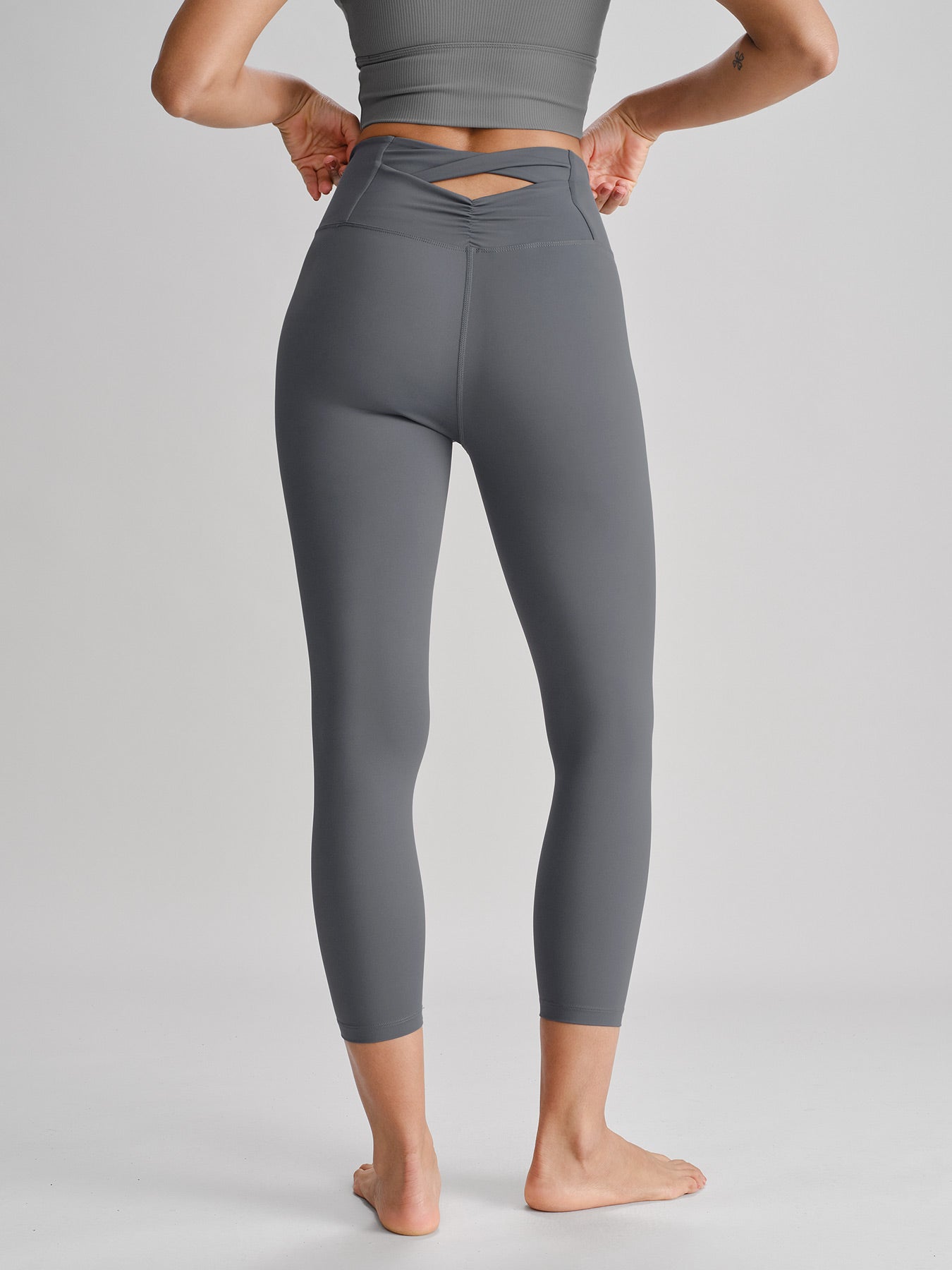 Women Knitted Nylon Yoga Leggings Sustainable Yoga Bottoms - BERLOOK