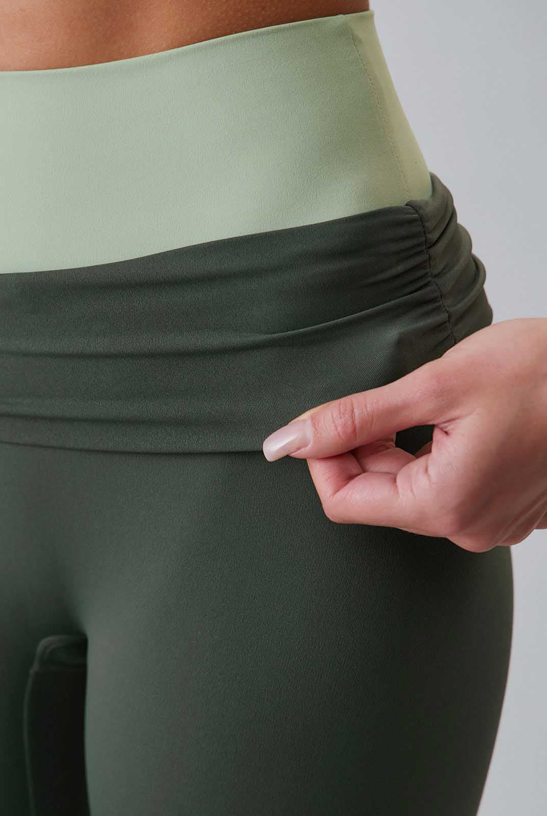 Women Knitted Nylon Yoga Leggings Sustainable Yoga Bottoms - BERLOOK