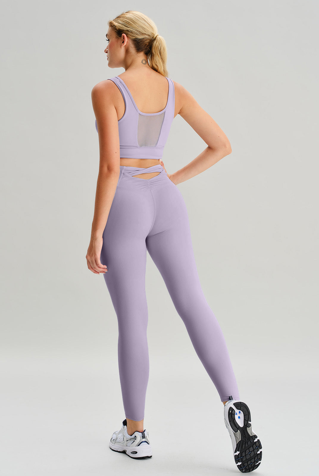 Women Knitted Nylon Yoga Leggings Sustainable Yoga Bottoms - BERLOOK