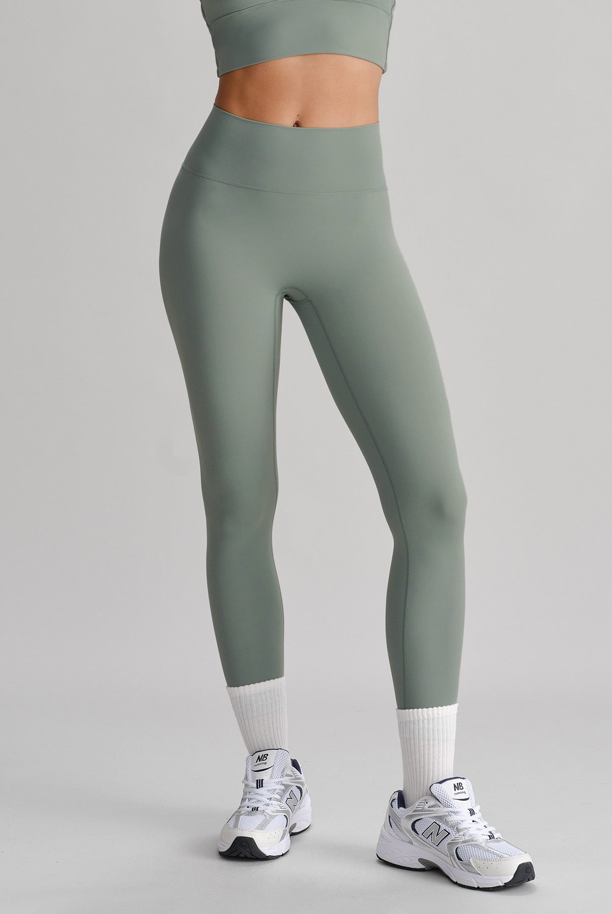 Women Knitted Nylon Yoga Leggings Sustainable Yoga Bottoms - BERLOOK