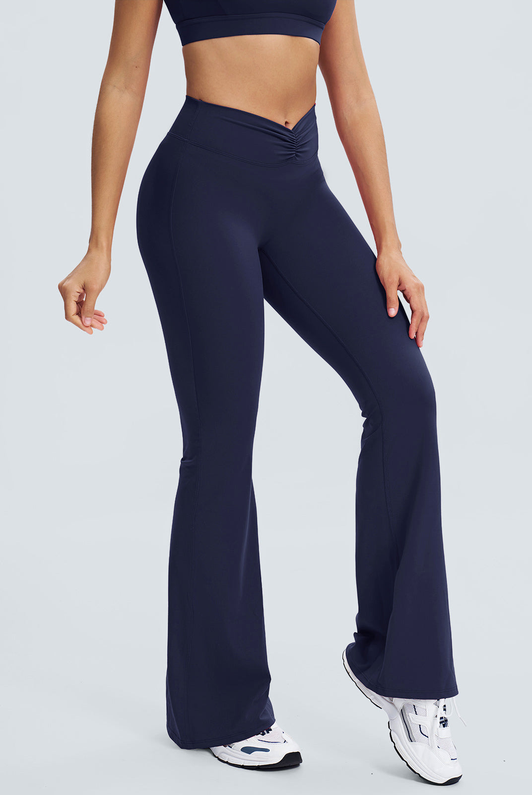 Women Knitted Nylon Yoga Pants Navy Sustainable Yoga Bottoms - BERLOOK