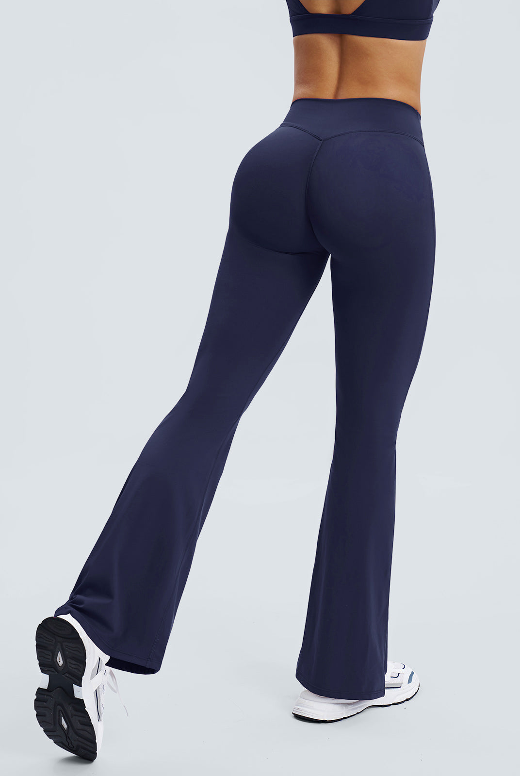 Women Knitted Nylon Yoga Pants Sustainable Yoga Bottoms - BERLOOK