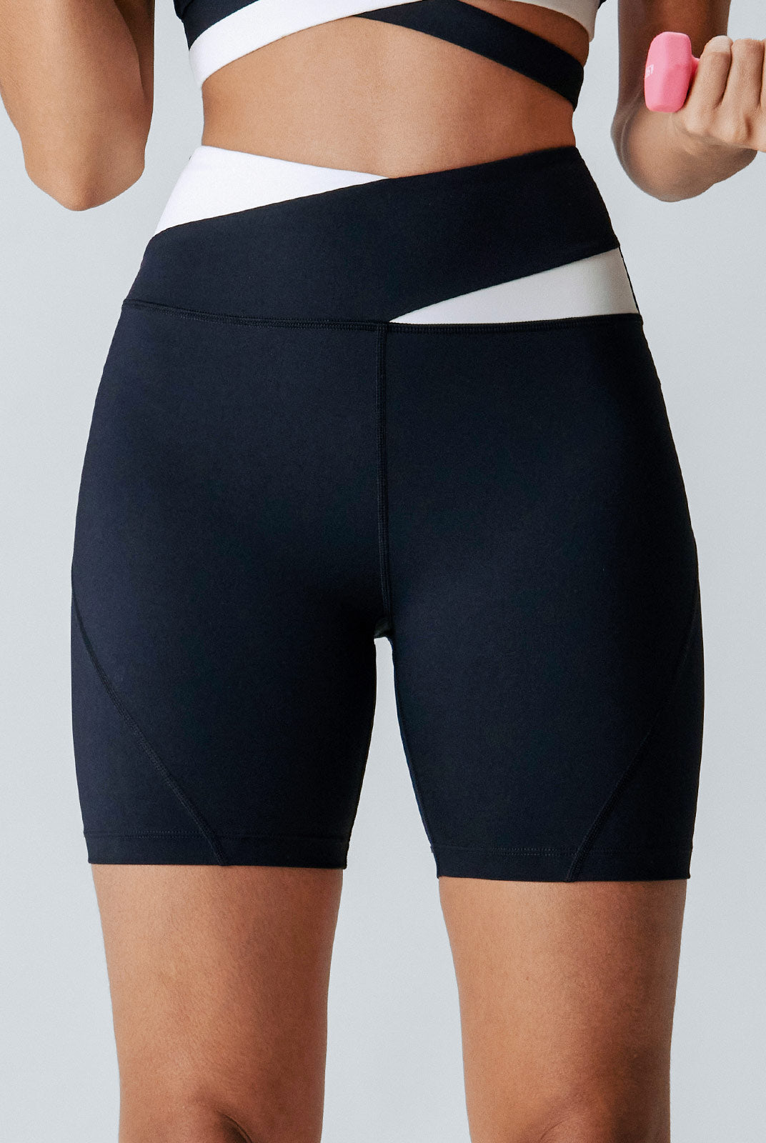 Women Knitted Nylon Yoga Shorts Black Sustainable Yoga Bottoms - BERLOOK