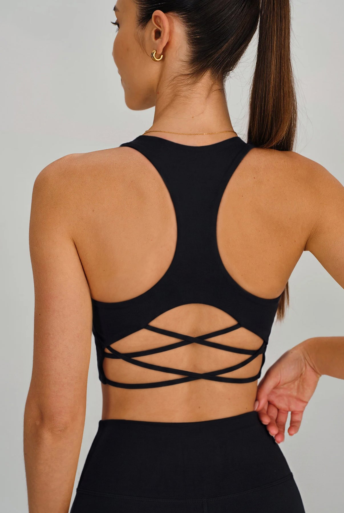 Women Knitted Nylon Yoga Sports Bras Sustainable Yoga Tops - BERLOOK