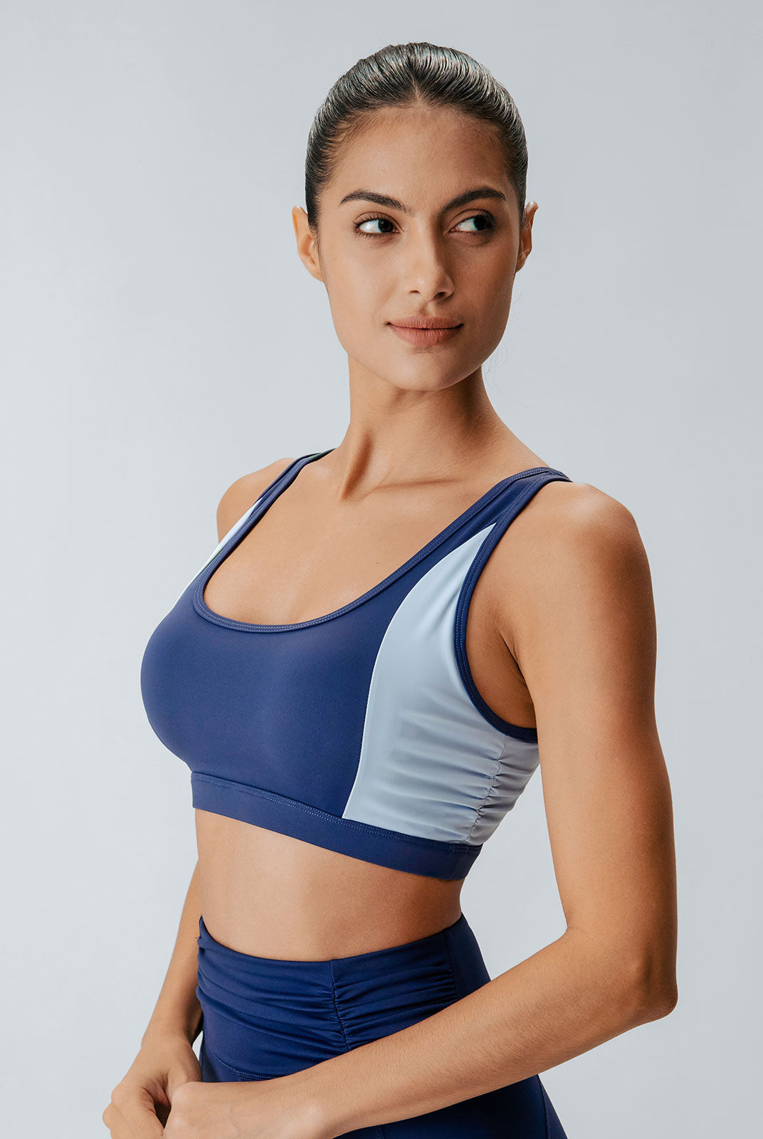 Women Knitted Nylon Yoga Sports Bras Sustainable Yoga Tops - BERLOOK