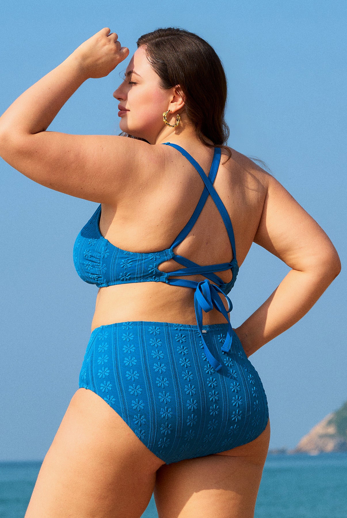 Women Knitted Polyester Bikini Tops Sustainable Plus Size Bikinis - BERLOOK