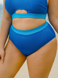 Women Knitted Polyester Blended Bikini Bottoms Sustainable Plus Size Bikinis - BERLOOK