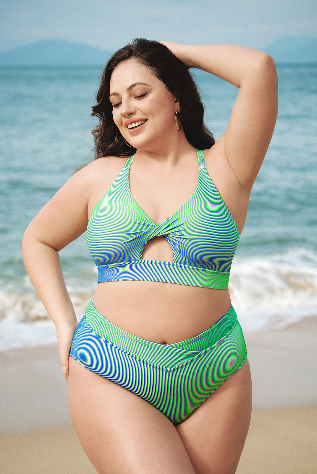 Women Knitted Polyester Blended Bikini Tops Sustainable Plus Size Bikinis - BERLOOK