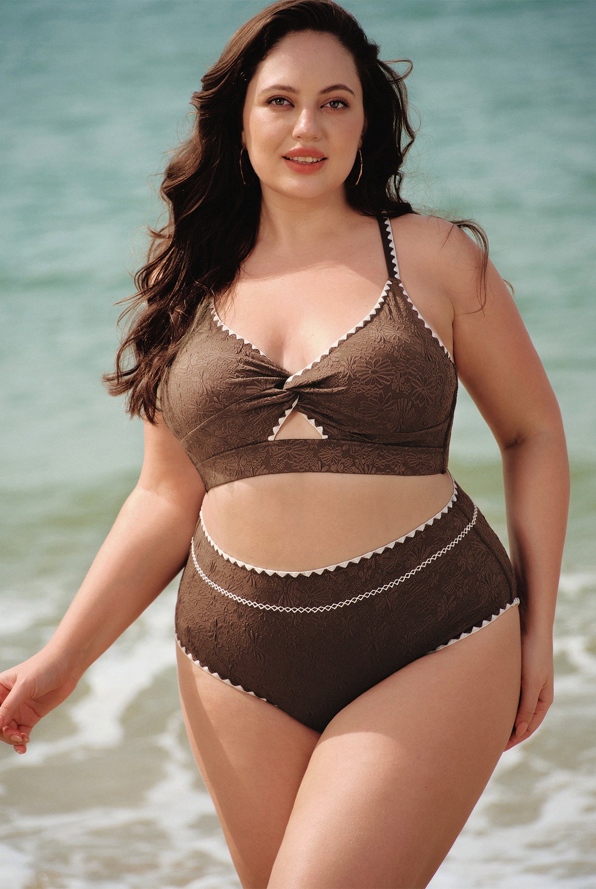 Women Knitted Polyester Blended Bikini Tops Sustainable Plus Size Bikinis - BERLOOK