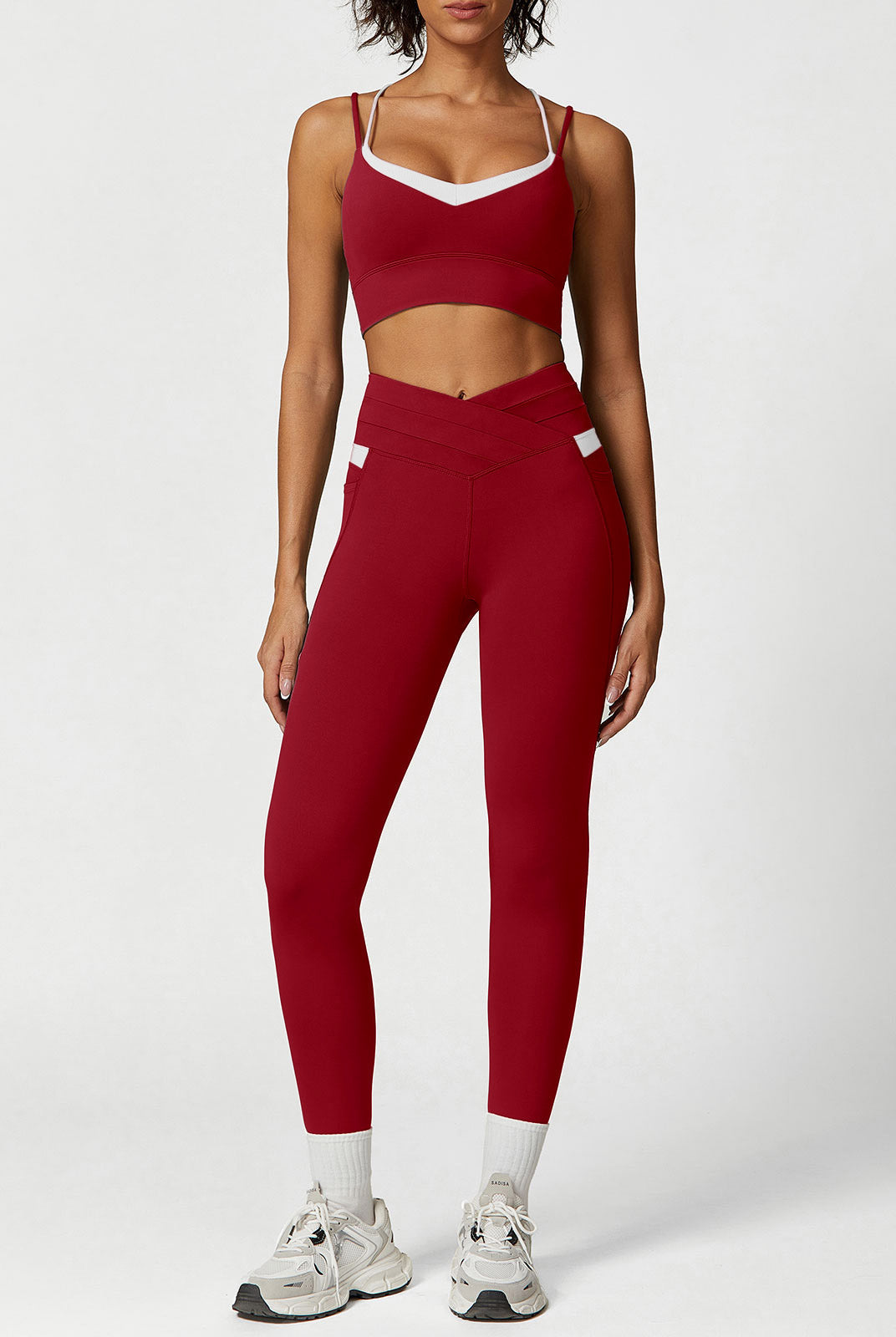 Women'S Knitted Nylon Sports Bra Sustainable Yoga Tops - BERLOOK