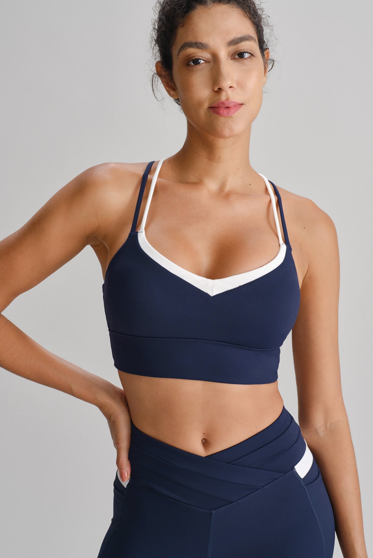 Women'S Knitted Nylon Sports Bra Sustainable Yoga Tops - BERLOOK