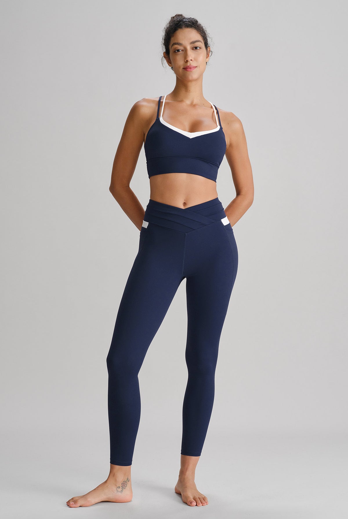 Women'S Knitted Nylon Sports Bra Sustainable - BERLOOK