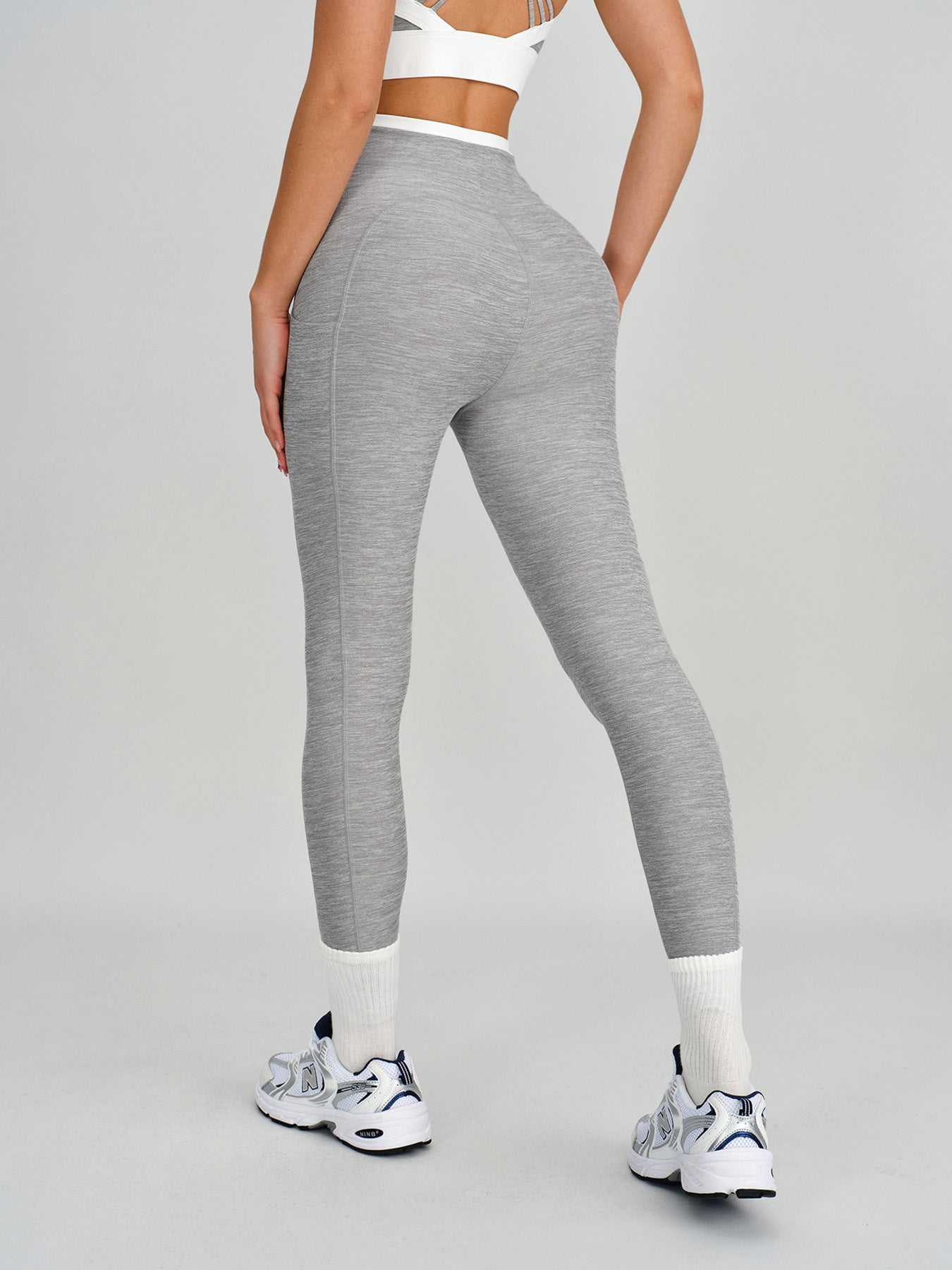 Women's Color-Block Knit Nylon Leggings Sustainable Yoga Bottoms - BERLOOK