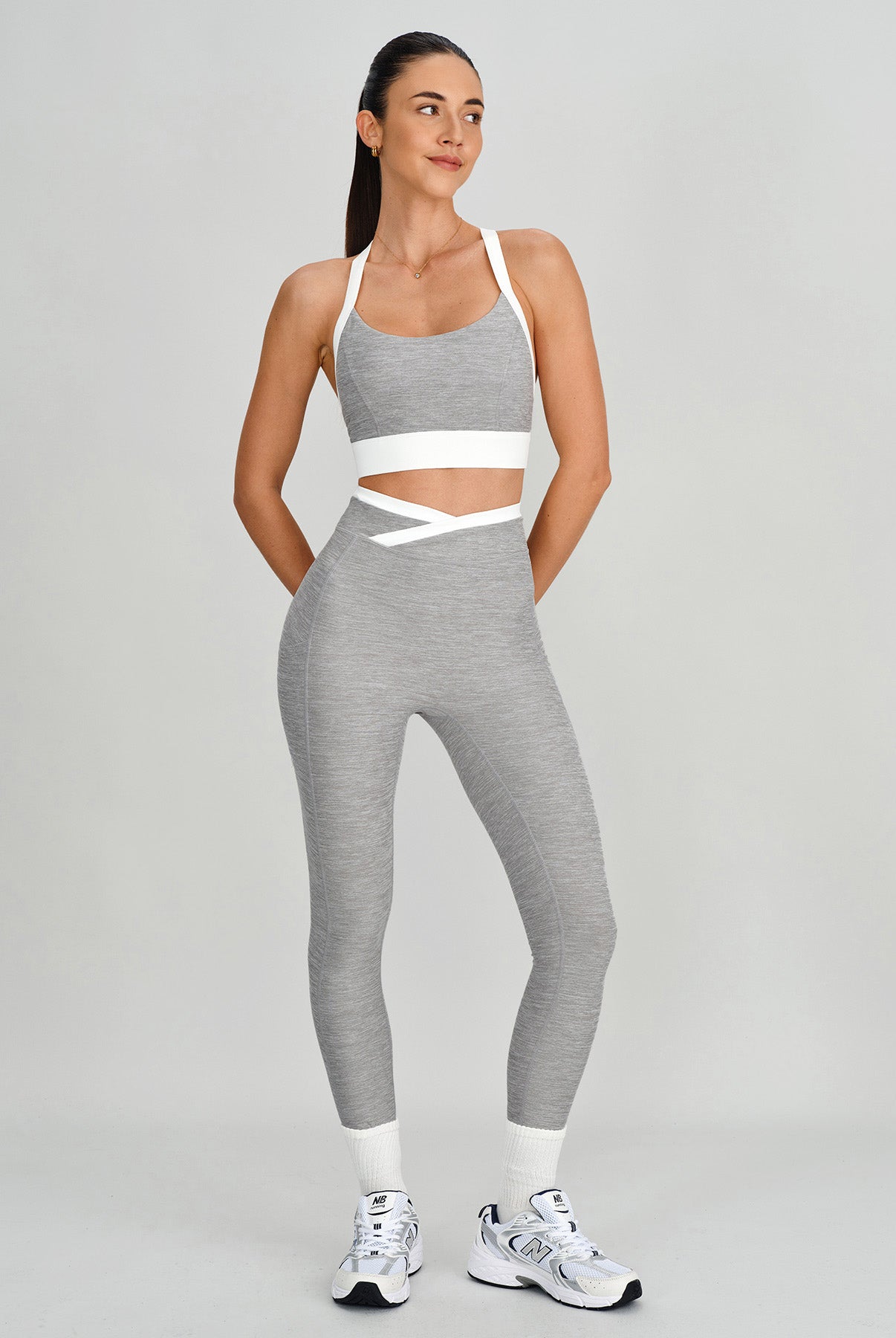 Women's Color-Block Knit Nylon Leggings Sustainable Yoga Bottoms - BERLOOK