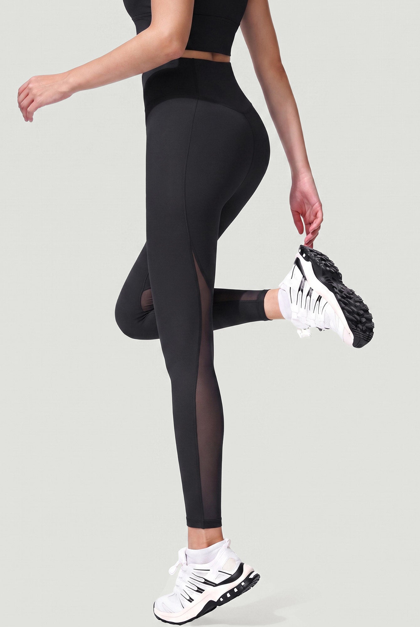 Women's Knitted Nylon Leggings Black Sustainable - BERLOOK