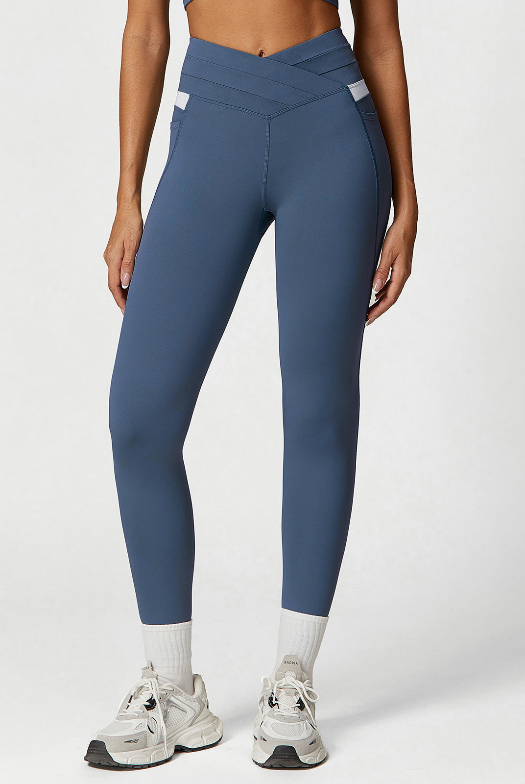 Women's Knitted Nylon Leggings Blue Sustainable Yoga Bottoms - BERLOOK