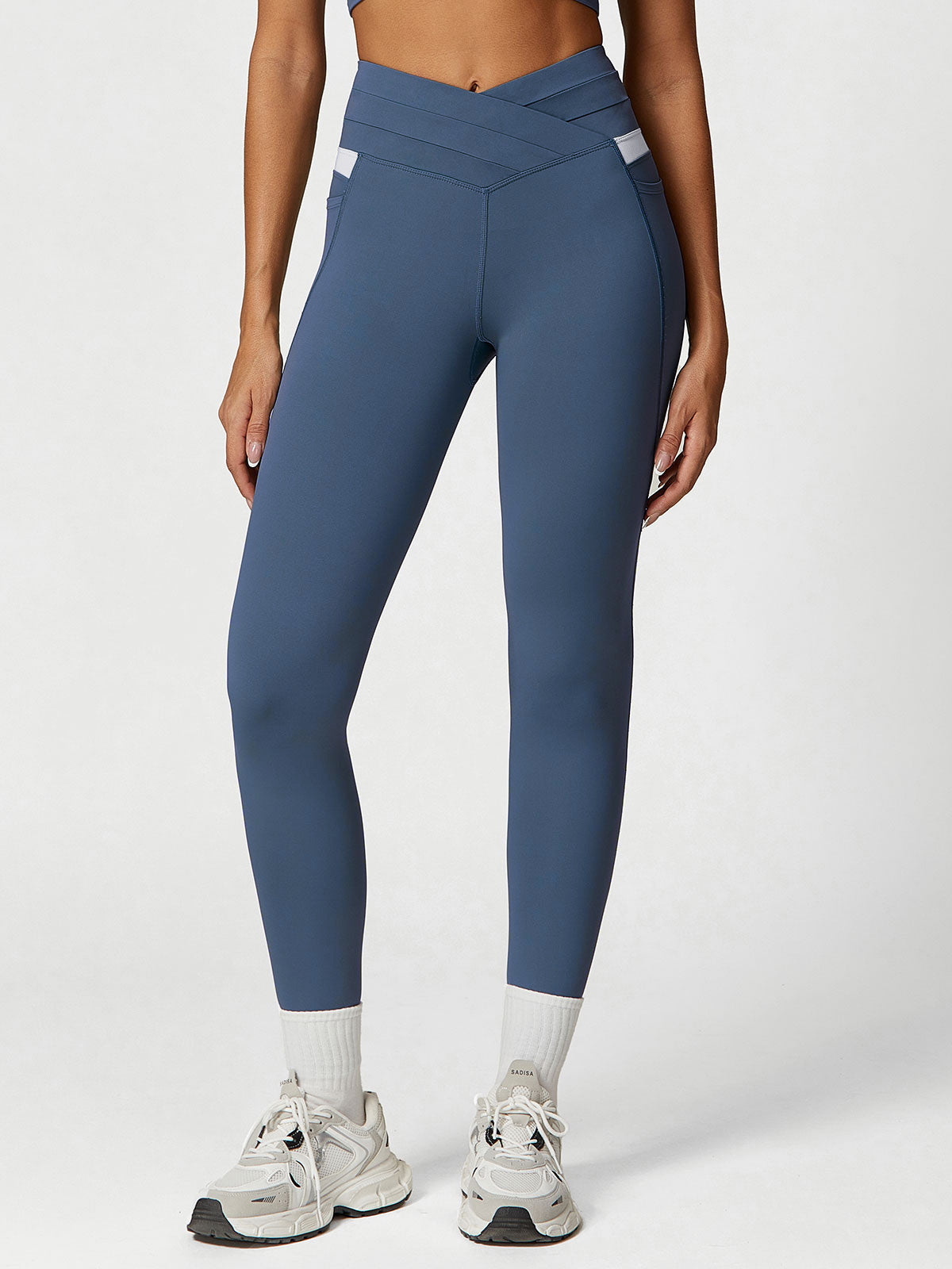 Women's Knitted Nylon Leggings Blue Sustainable Yoga Bottoms - BERLOOK