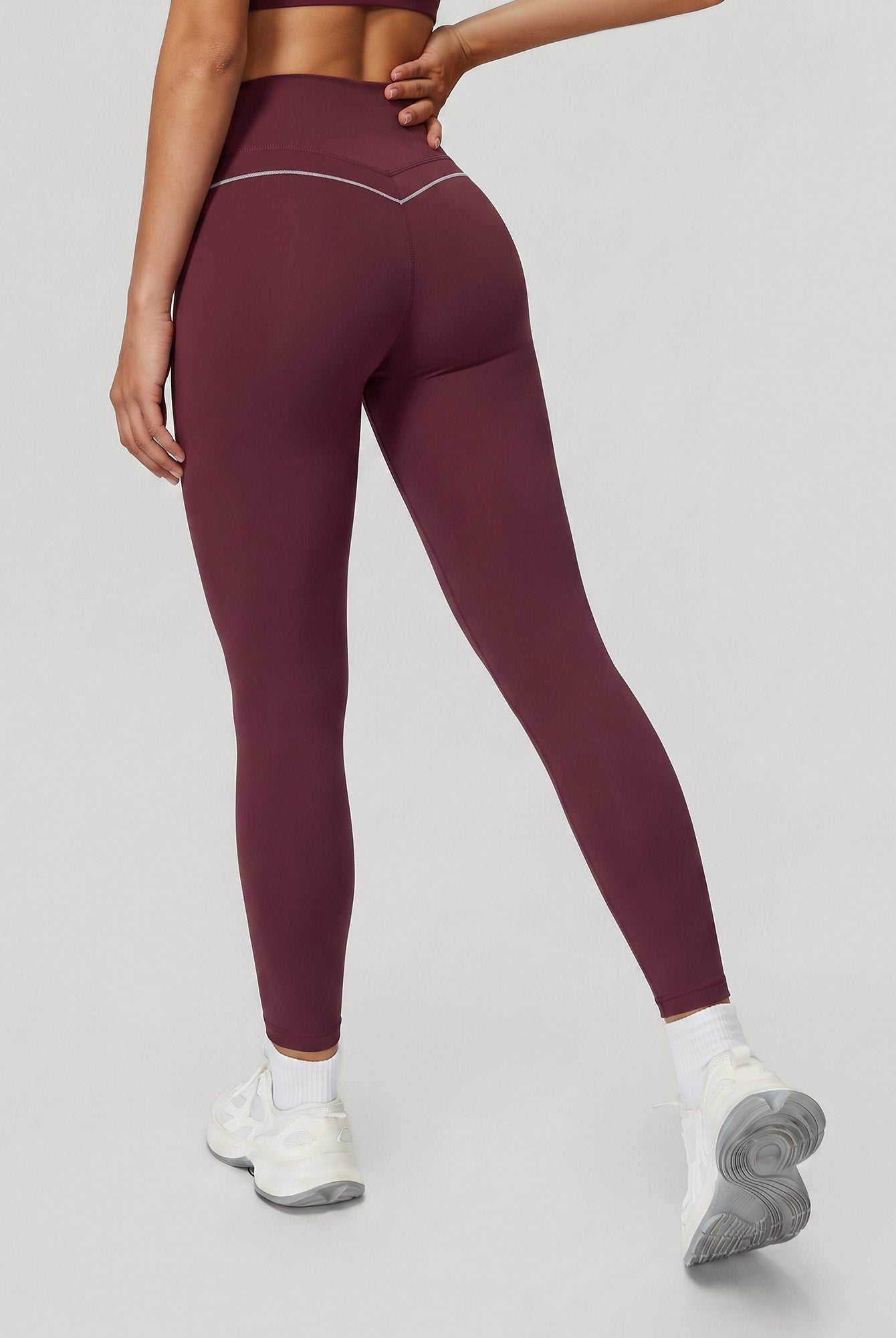 Women's Knitted Nylon Leggings Red Sustainable - BERLOOK