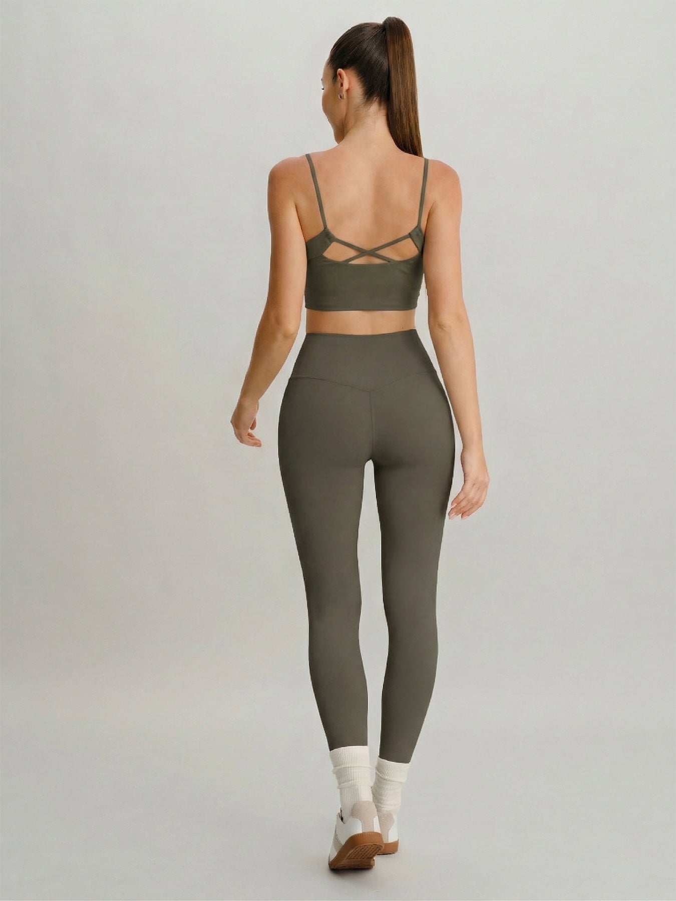 Women's Knitted Nylon Leggings Sustainable Yoga Bottoms - BERLOOK