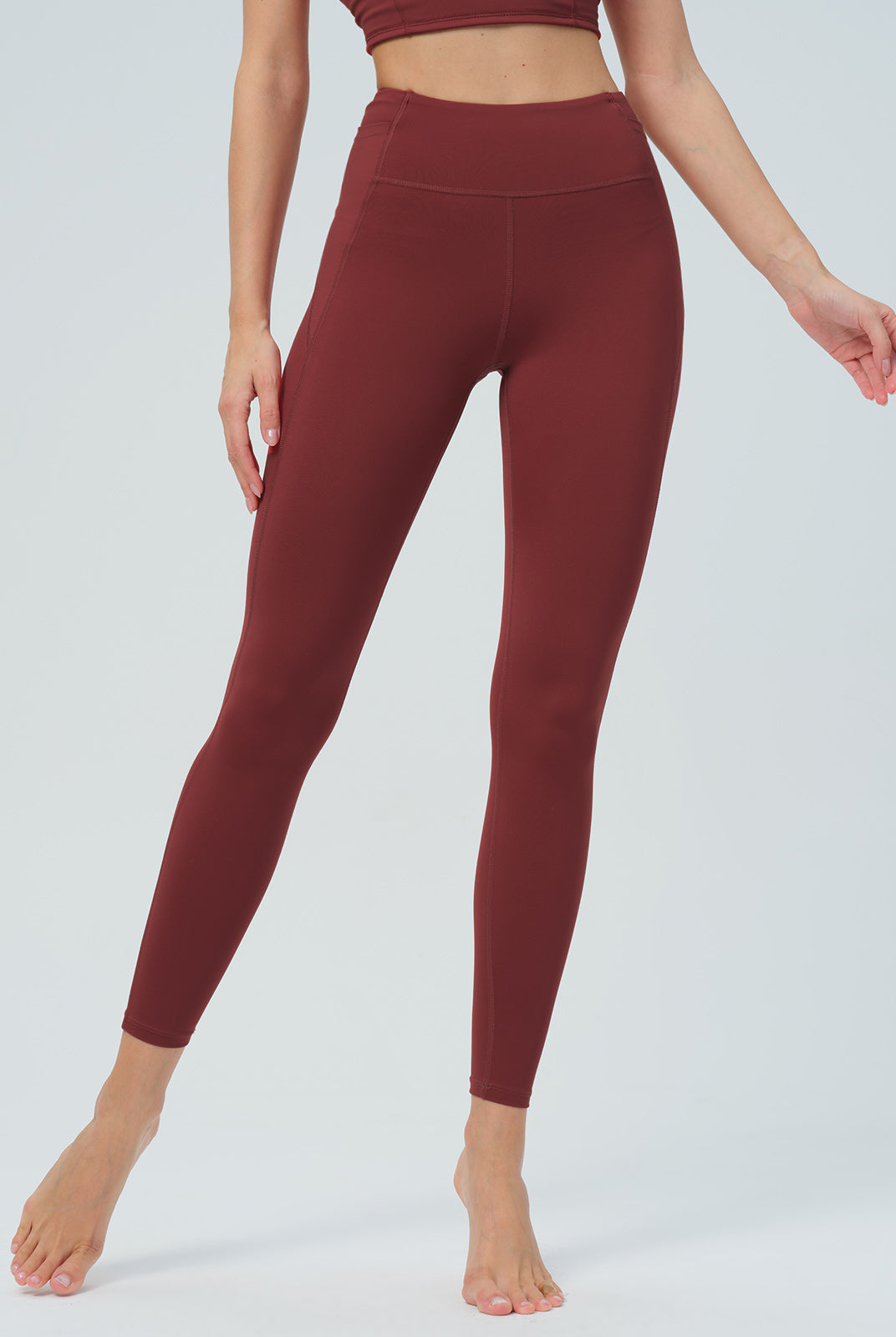 Women's Knitted Nylon Leggings Sustainable Yoga Bottoms - BERLOOK