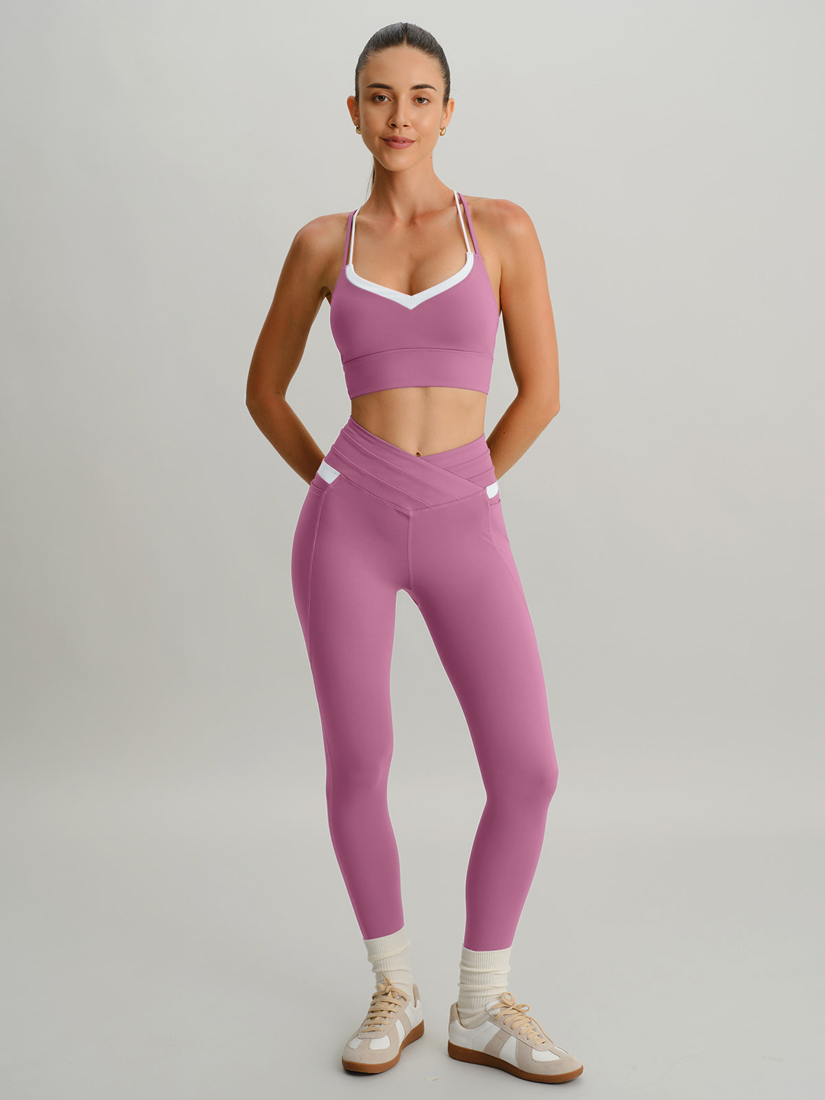 Women's Knitted Nylon Leggings Sustainable Yoga Bottoms - BERLOOK