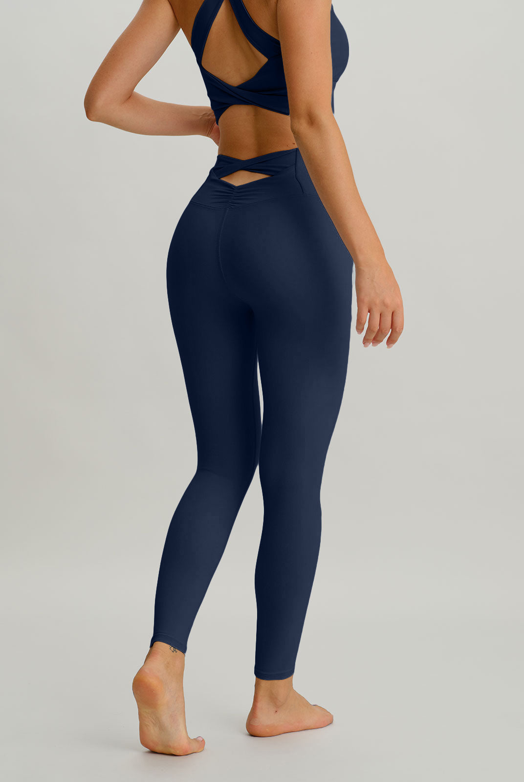 Women's Knitted Nylon Leggings Sustainable Yoga Bottoms - BERLOOK