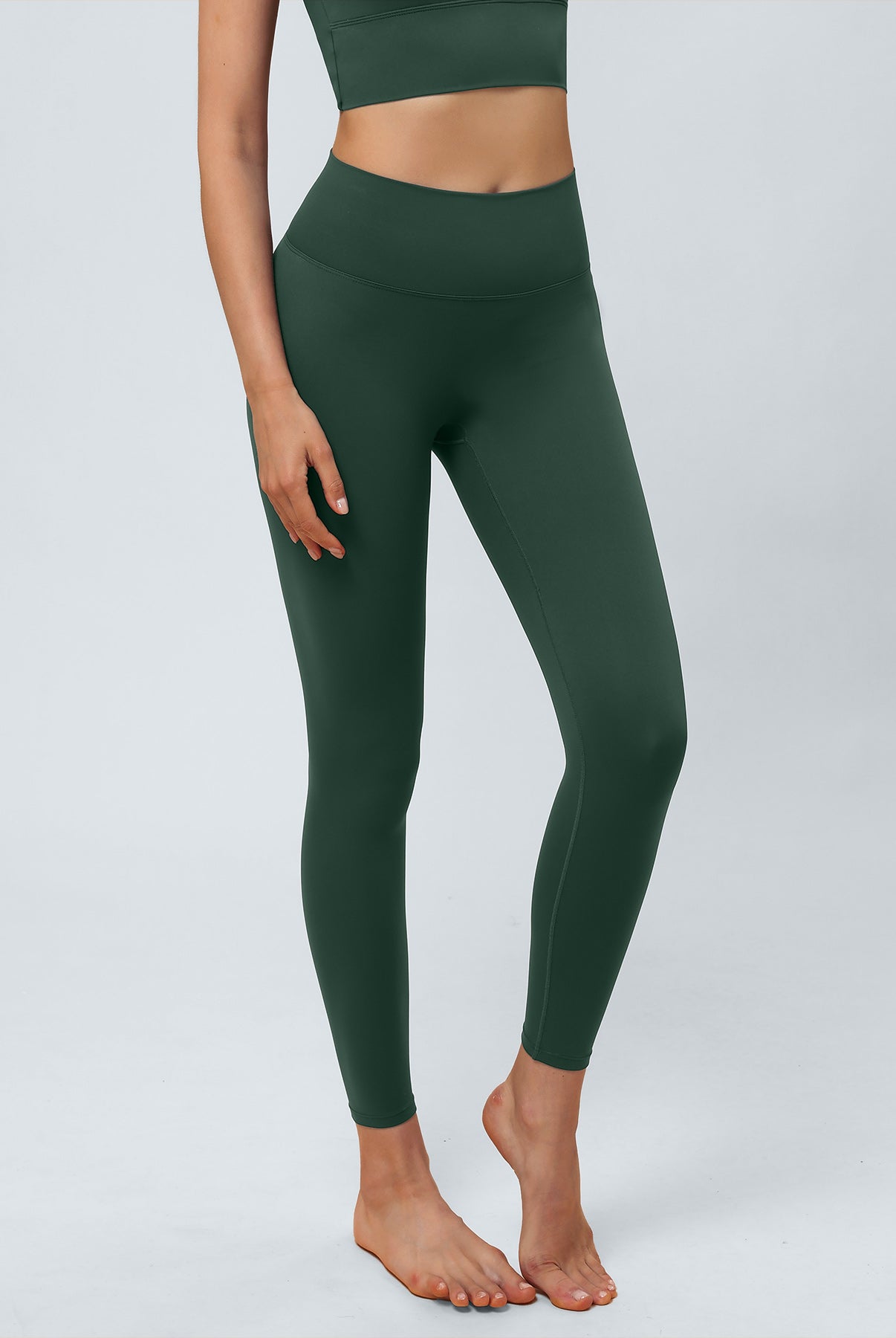 Women's Knitted Nylon Leggings Sustainable Yoga Bottoms - BERLOOK