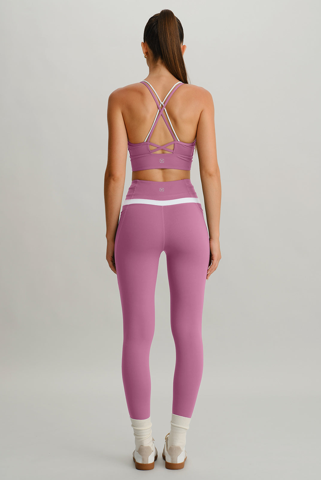 Women's Knitted Nylon Leggings Sustainable Yoga Bottoms - BERLOOK