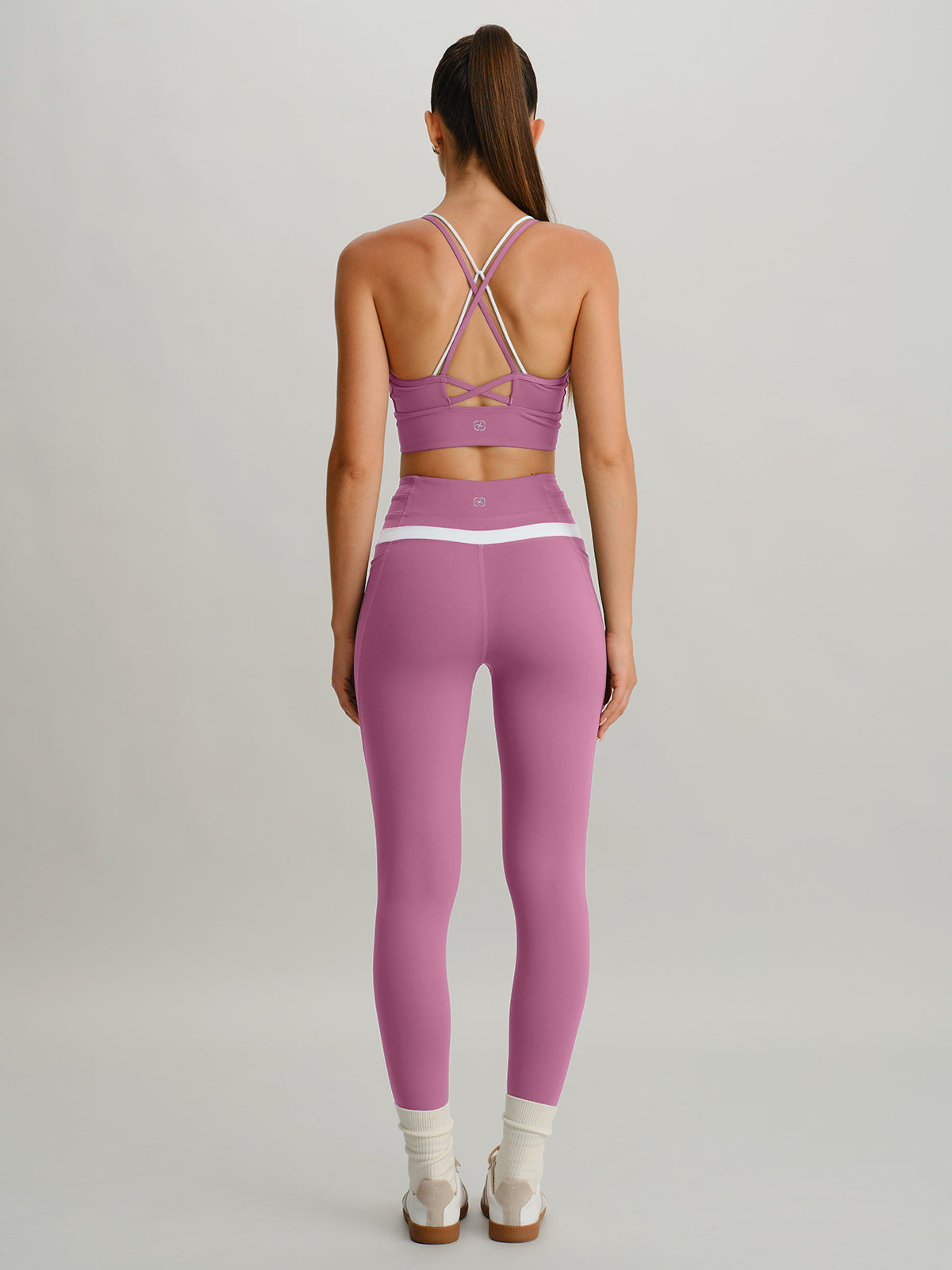 Women's Knitted Nylon Leggings Sustainable Yoga Bottoms - BERLOOK