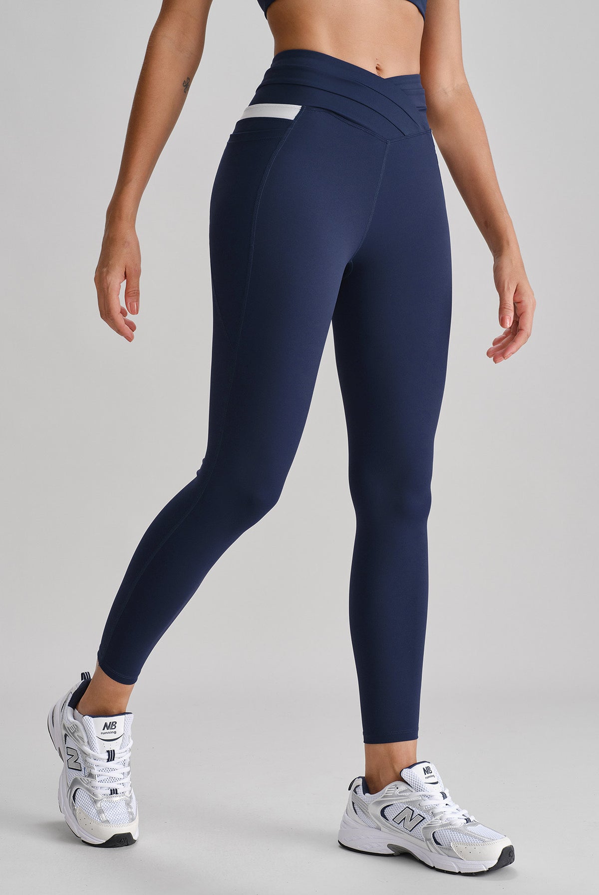 Women's Knitted Nylon Leggings Sustainable - BERLOOK