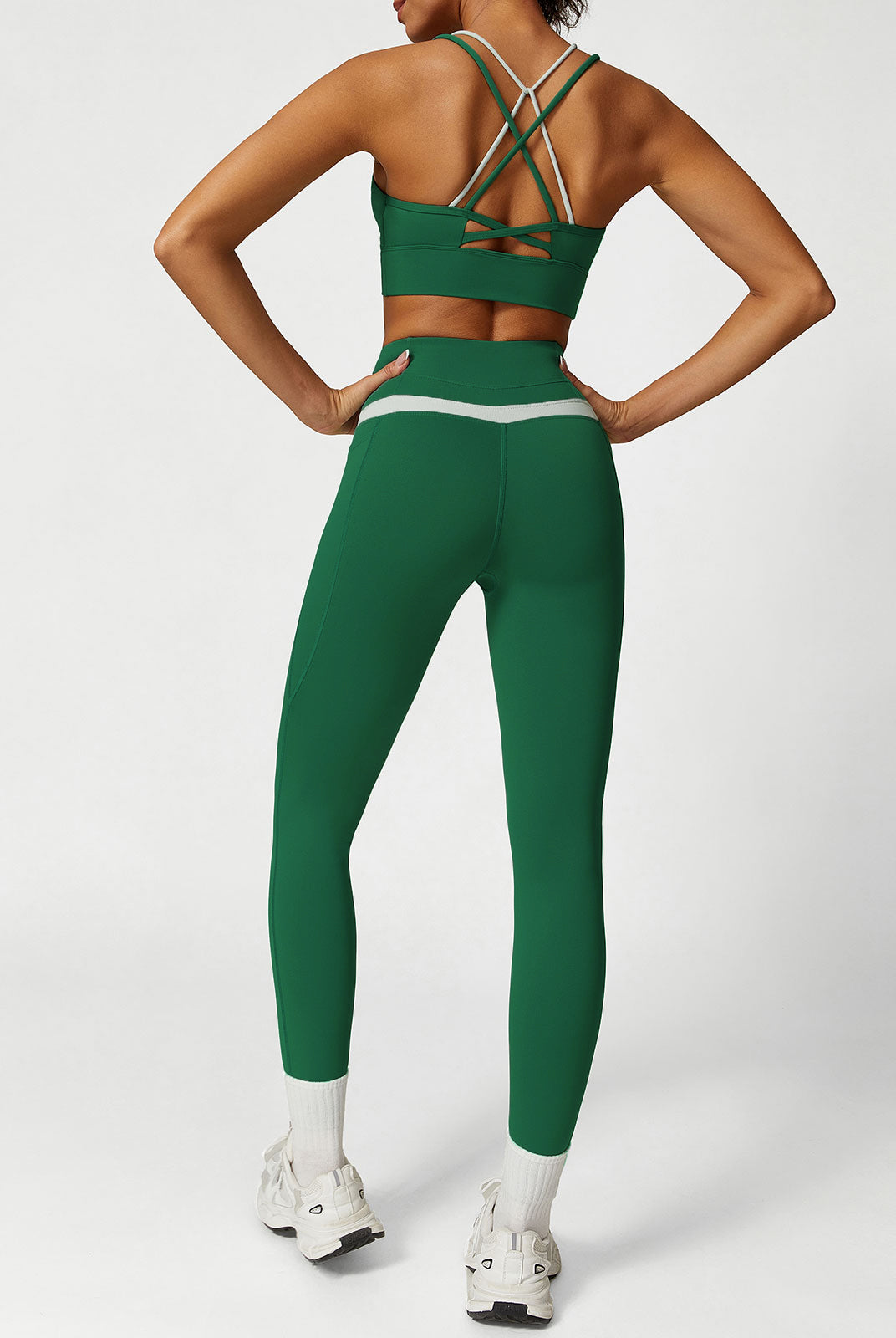 Women's Knitted Nylon Leggings Sustainable Yoga Bottoms - BERLOOK